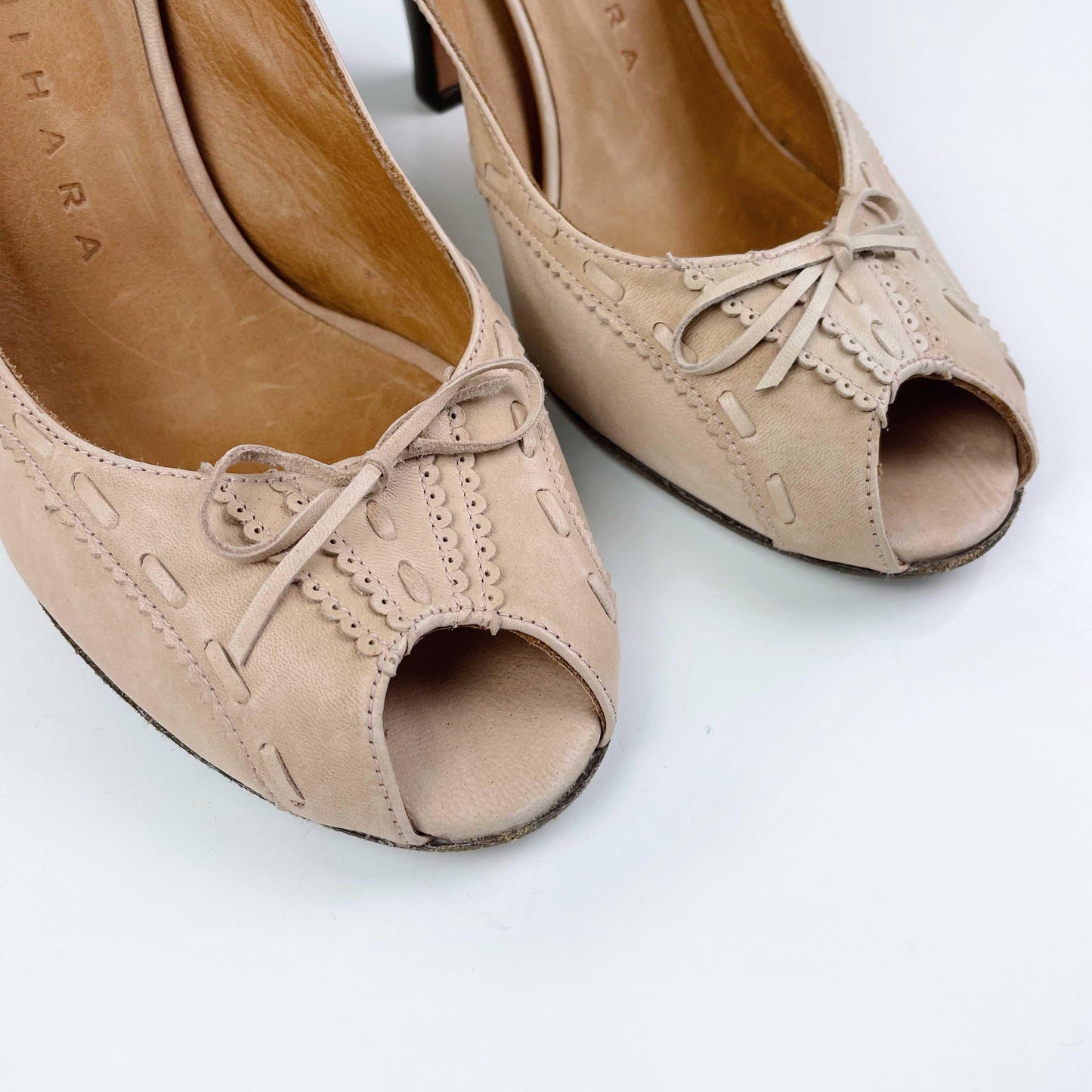 chie mihara cream leather peep toe slingback heels - size 38.5