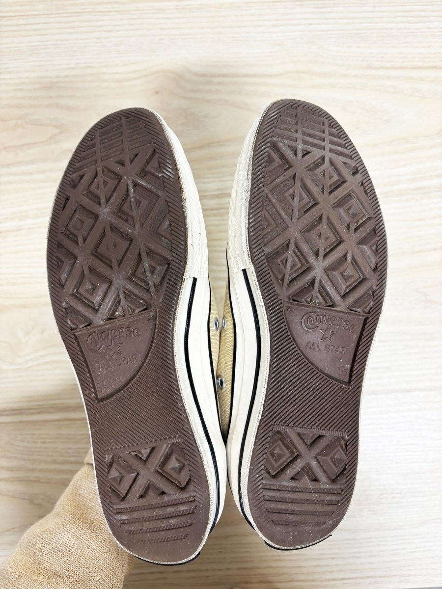 chuck taylor converse two tone running shoes - good market thrift store