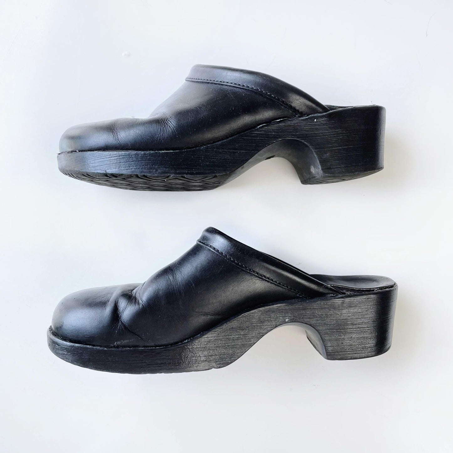 vintage 90s roots leather clogs