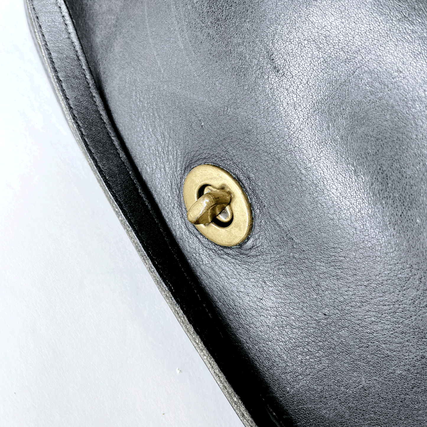 vintage 70s coach legacy black turn lock crossbody