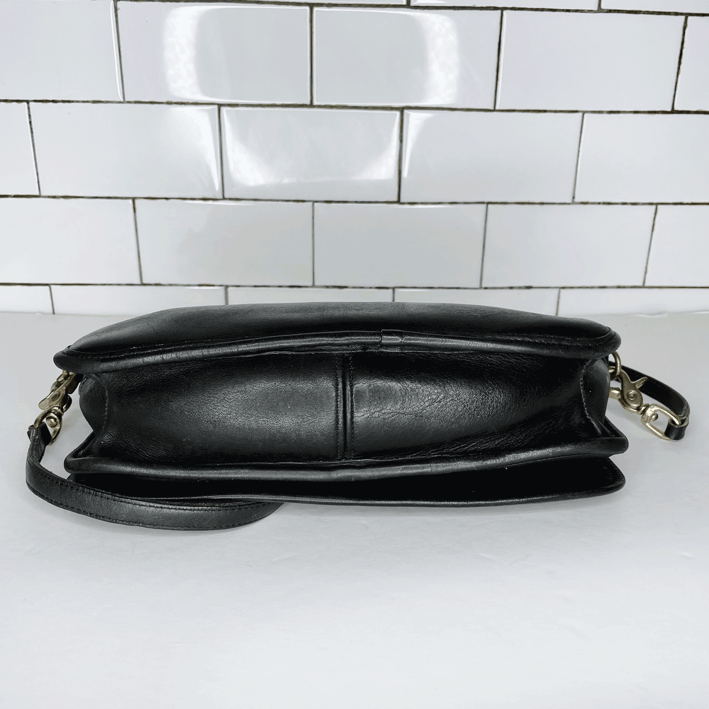 vintage 70s coach legacy black turn lock crossbody