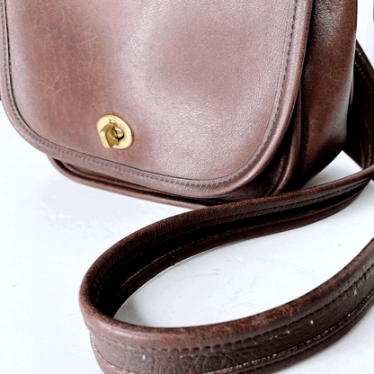 vintage 70s coach legacy trail brown small turn lock crossbody