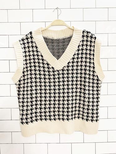 college prep houndstooth knit sweater vest - good market thrift store