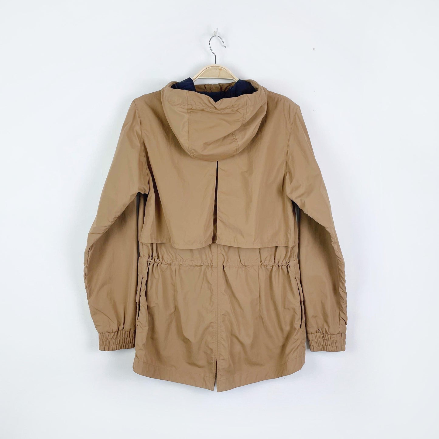 columbia tan day trippin light jacket - size medium