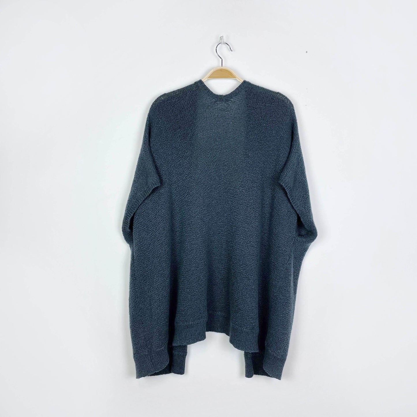 aritzia community iconic knit cape - size xxs