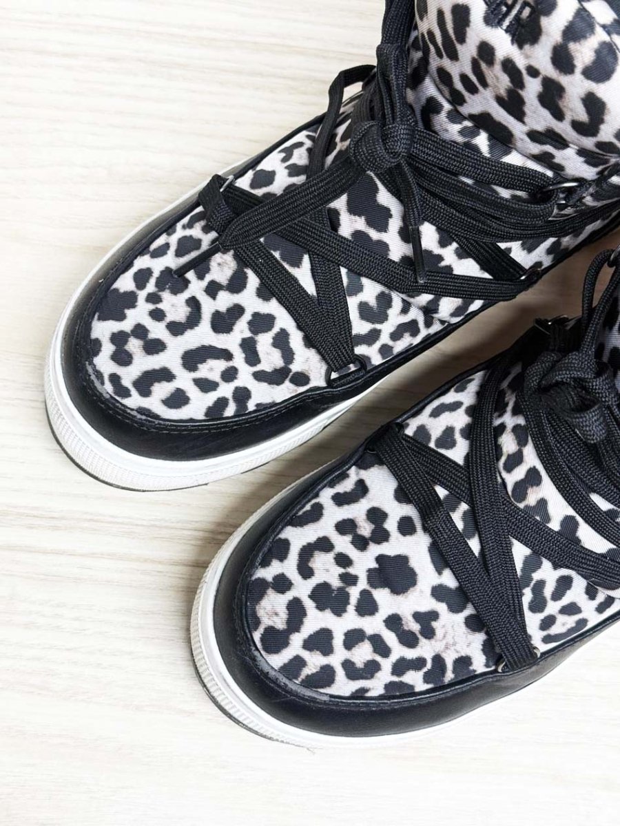 cougar waterproof lace up animal print boots - good market thrift store