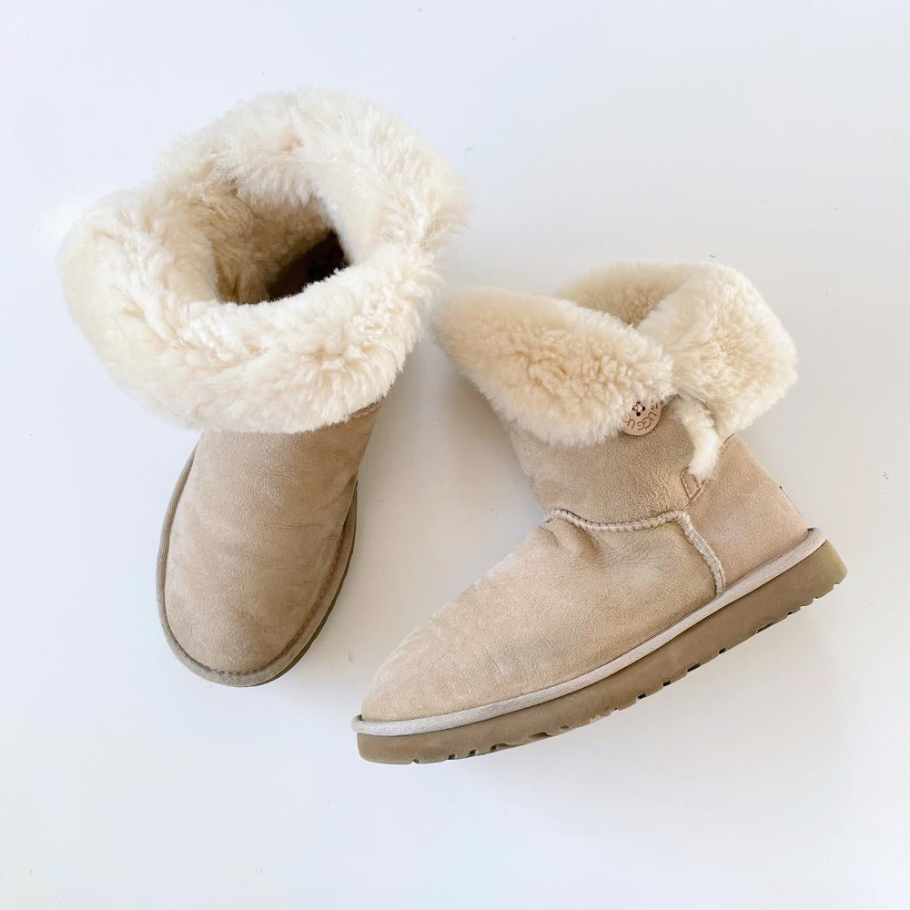 ugg bailey button cream sheepskin short boots