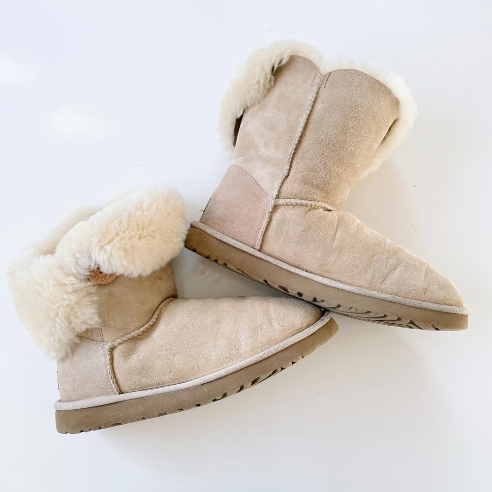 ugg bailey button cream sheepskin short boots