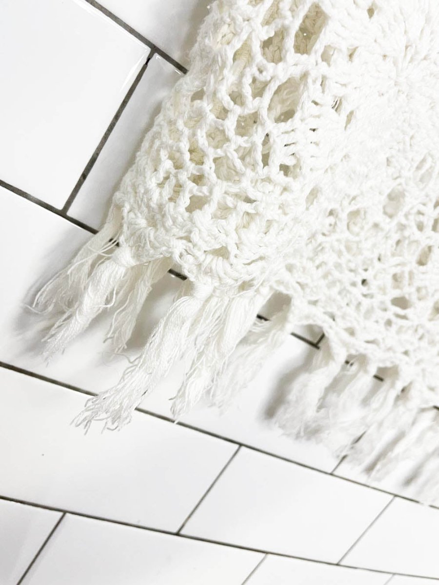 crochet fringe hem boxy tee | made in India - good market thrift store