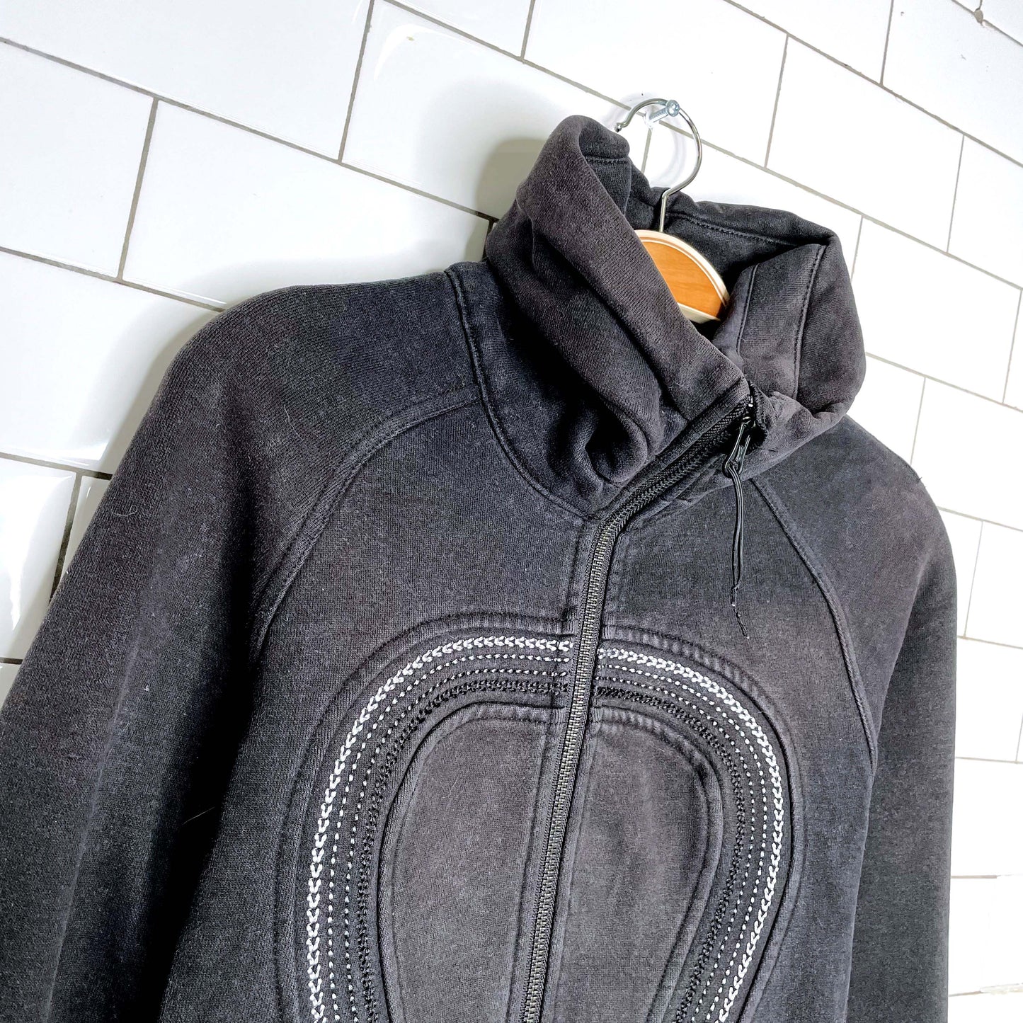 lululemon 2011 cuddle up scuba jacket - size 4