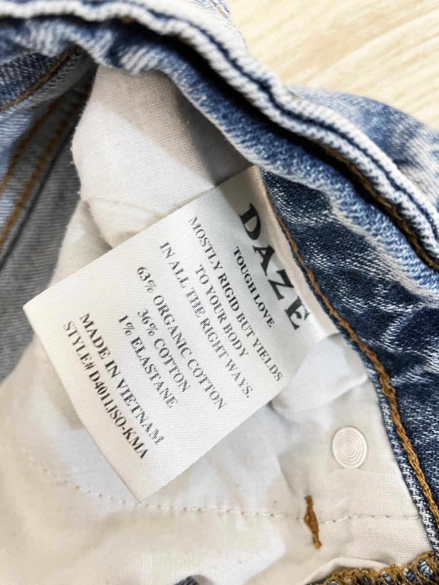 daze LA cut off organic cotton denim shorts - good market thrift store
