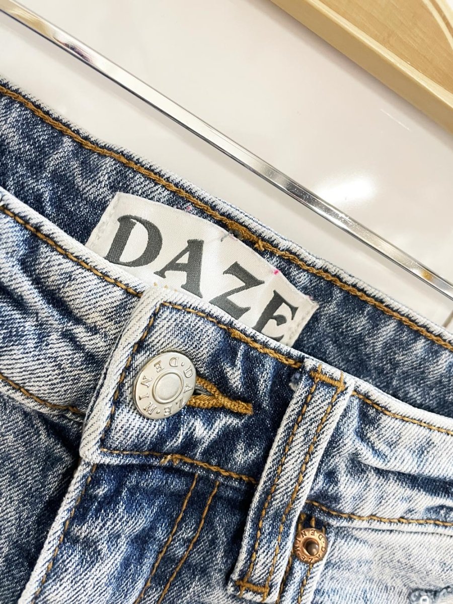 daze LA cut off organic cotton denim shorts - good market thrift store
