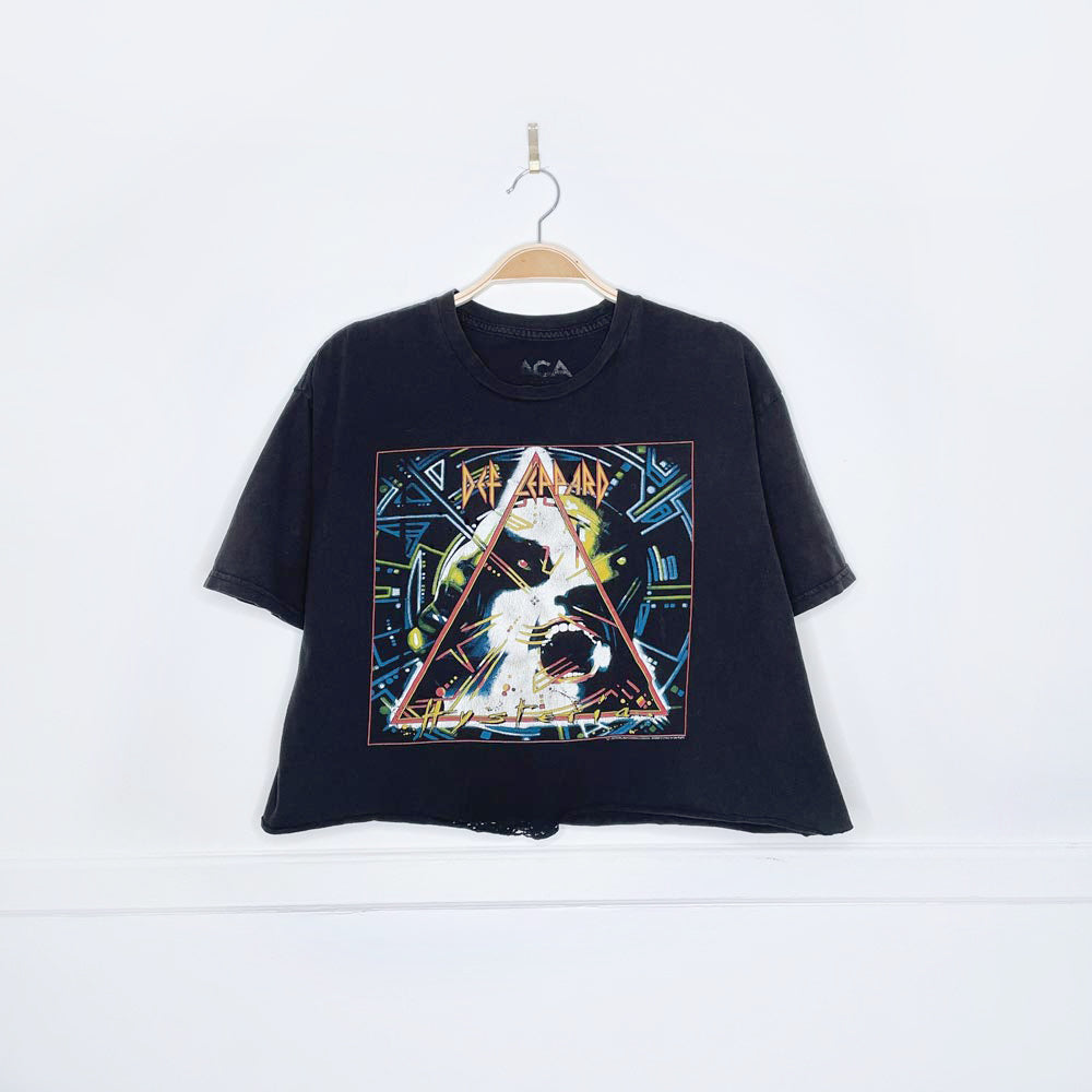 def leppard 2019 hysteria crop tee