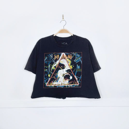 def leppard 2019 hysteria crop tee