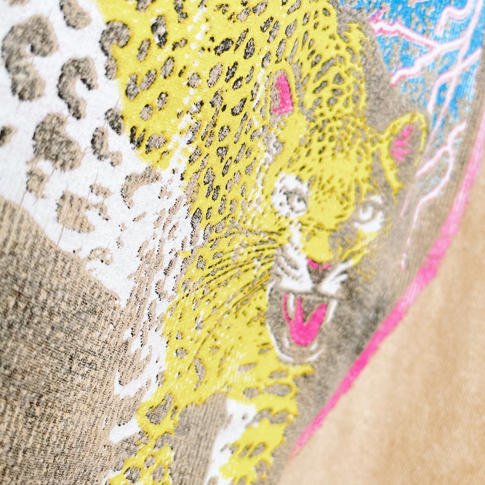 def leppard 2022 high n dry graphic tee