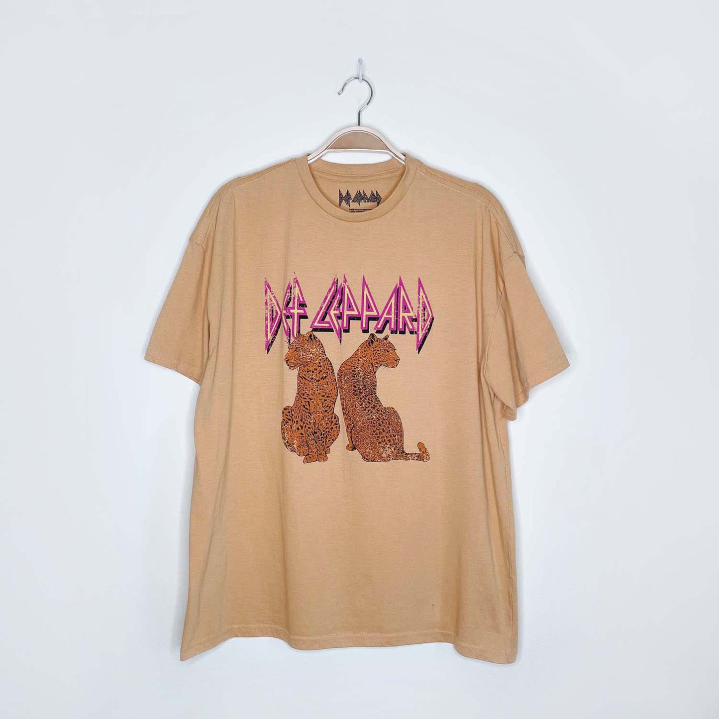 def leppard 2022 double leopard band tee - size large