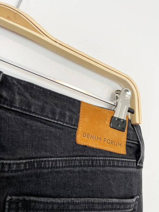 denim forum arlo high rise straight jeans | aritzia - good market thrift store