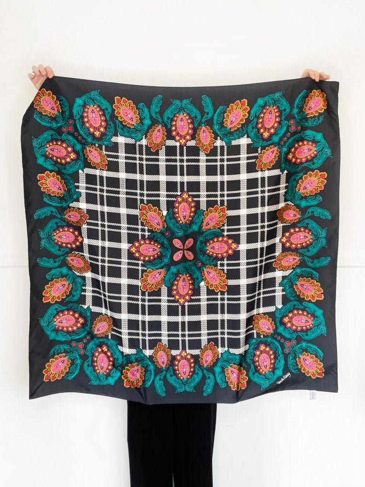 diane von furstenberg 100% silk paisley xl square scarf - good market thrift store