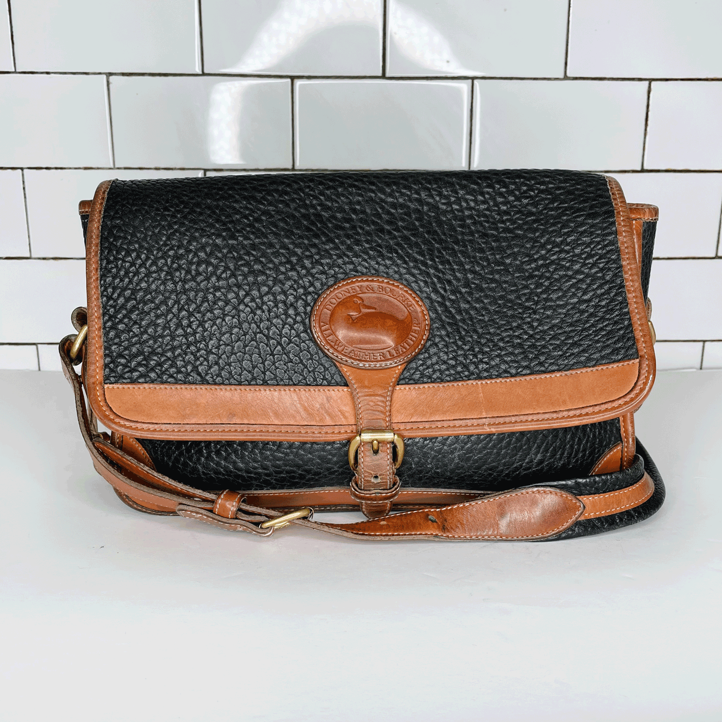 vintage 80s dooney and bourke surrey crossbody bag