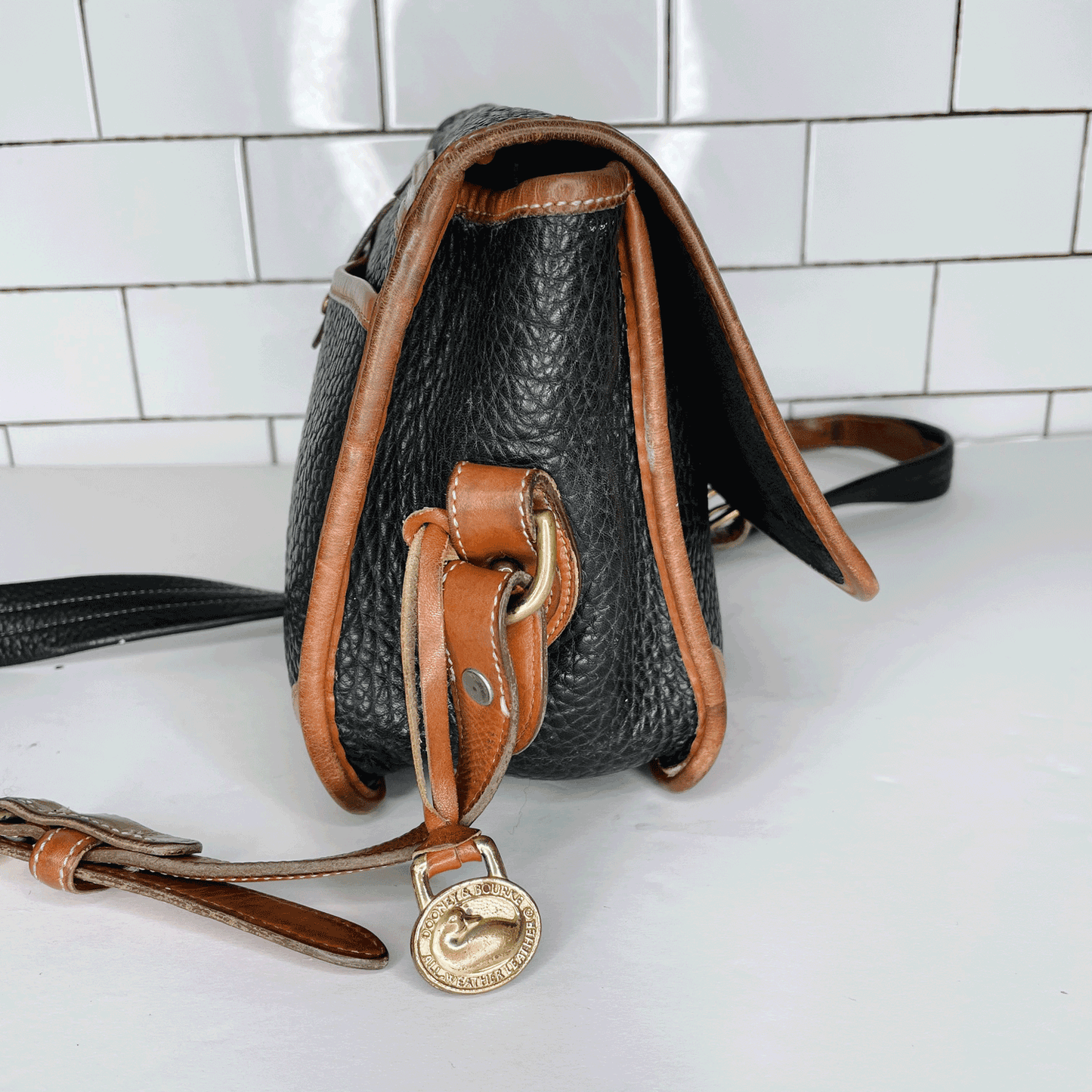 vintage 80s dooney and bourke surrey crossbody bag