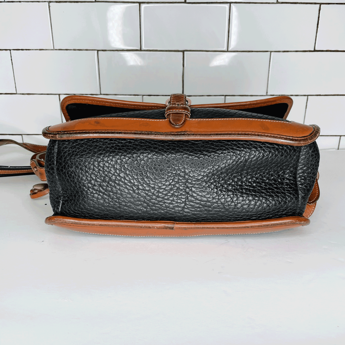 vintage 80s dooney and bourke surrey crossbody bag