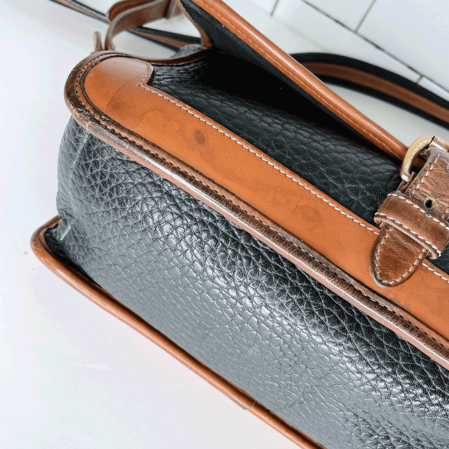 vintage 80s dooney and bourke surrey crossbody bag