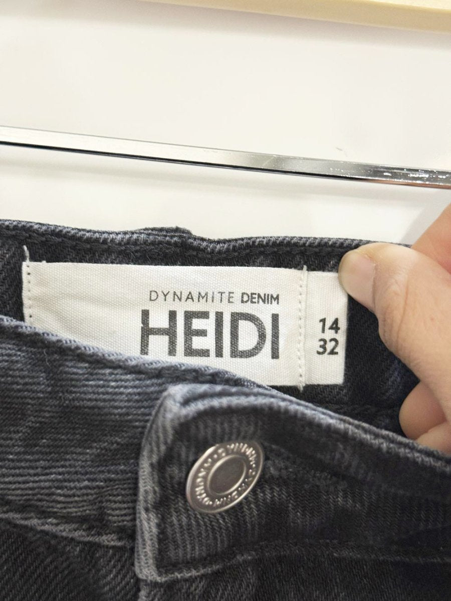 dynamite heidi distressed cut - off denim shorts - good market thrift store