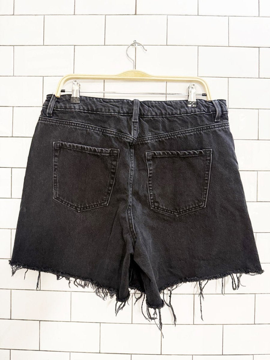 dynamite heidi distressed cut - off denim shorts - good market thrift store