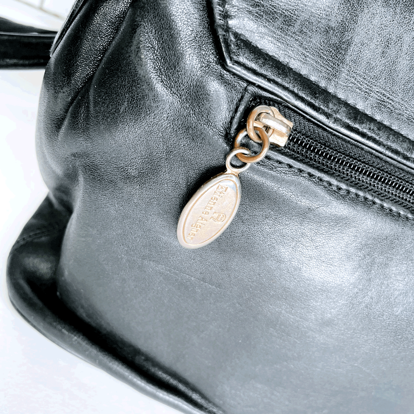 vintage etienne aigner black leather flap crossbody