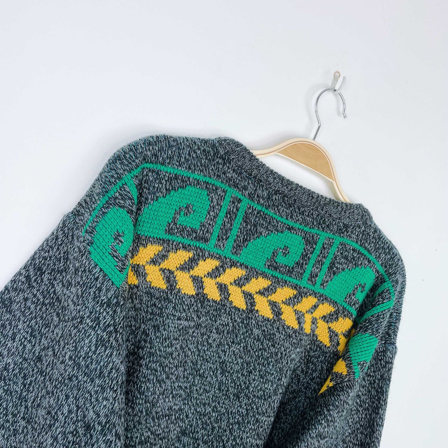 vintage helium eagle knitted crew - size large