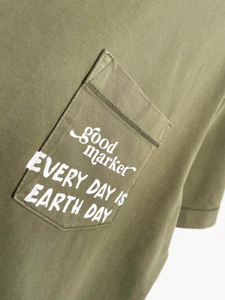 earth day activist x banana republic supima cotton pocket tee | clothes deserve a second chance not your ex - good market thrift store