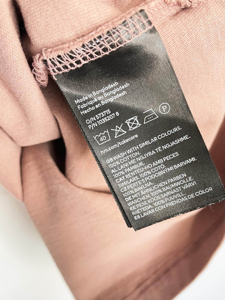 earth day activist x h&m oversized tee | clothes deserve a second chance not your ex - good market thrift store