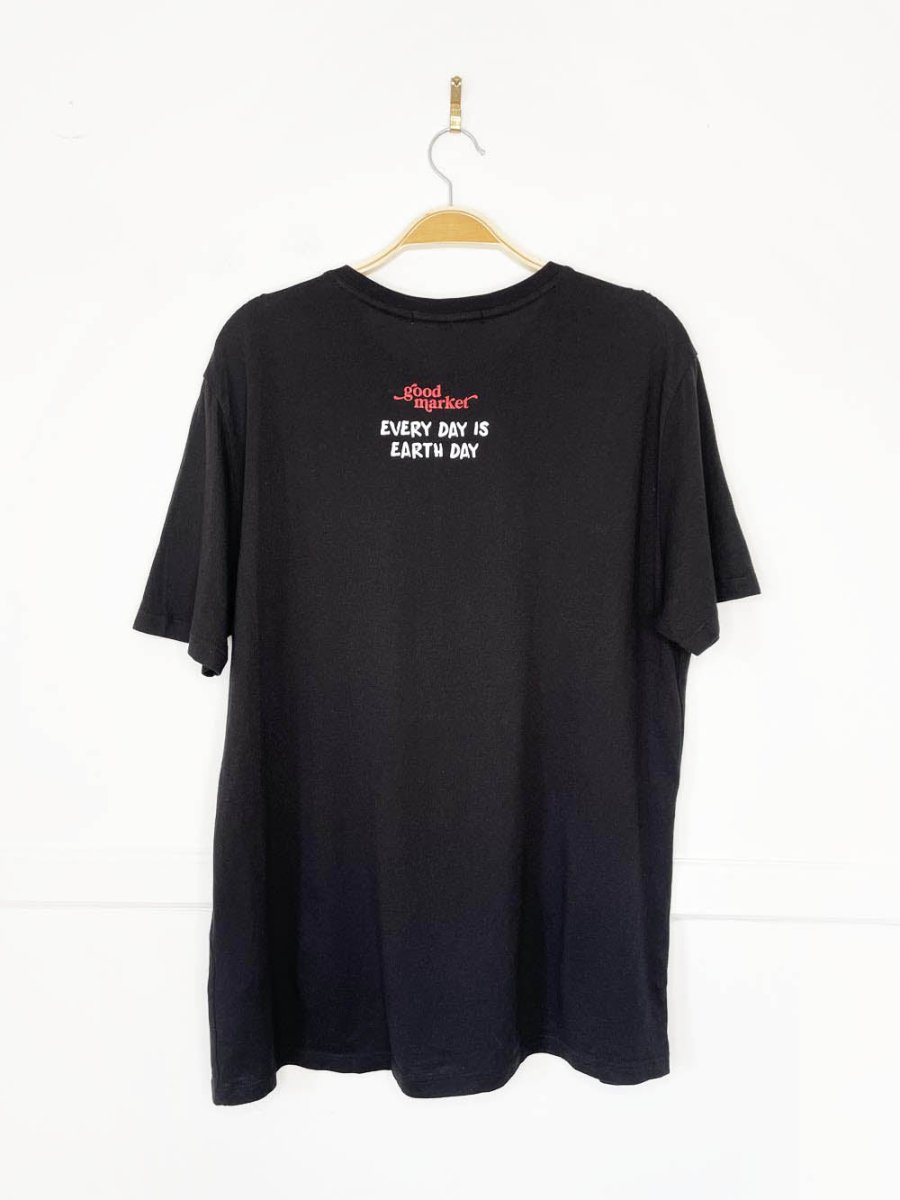 earth day activist x robert barakett tee | clothes deserve a second chance not your ex - good market thrift store