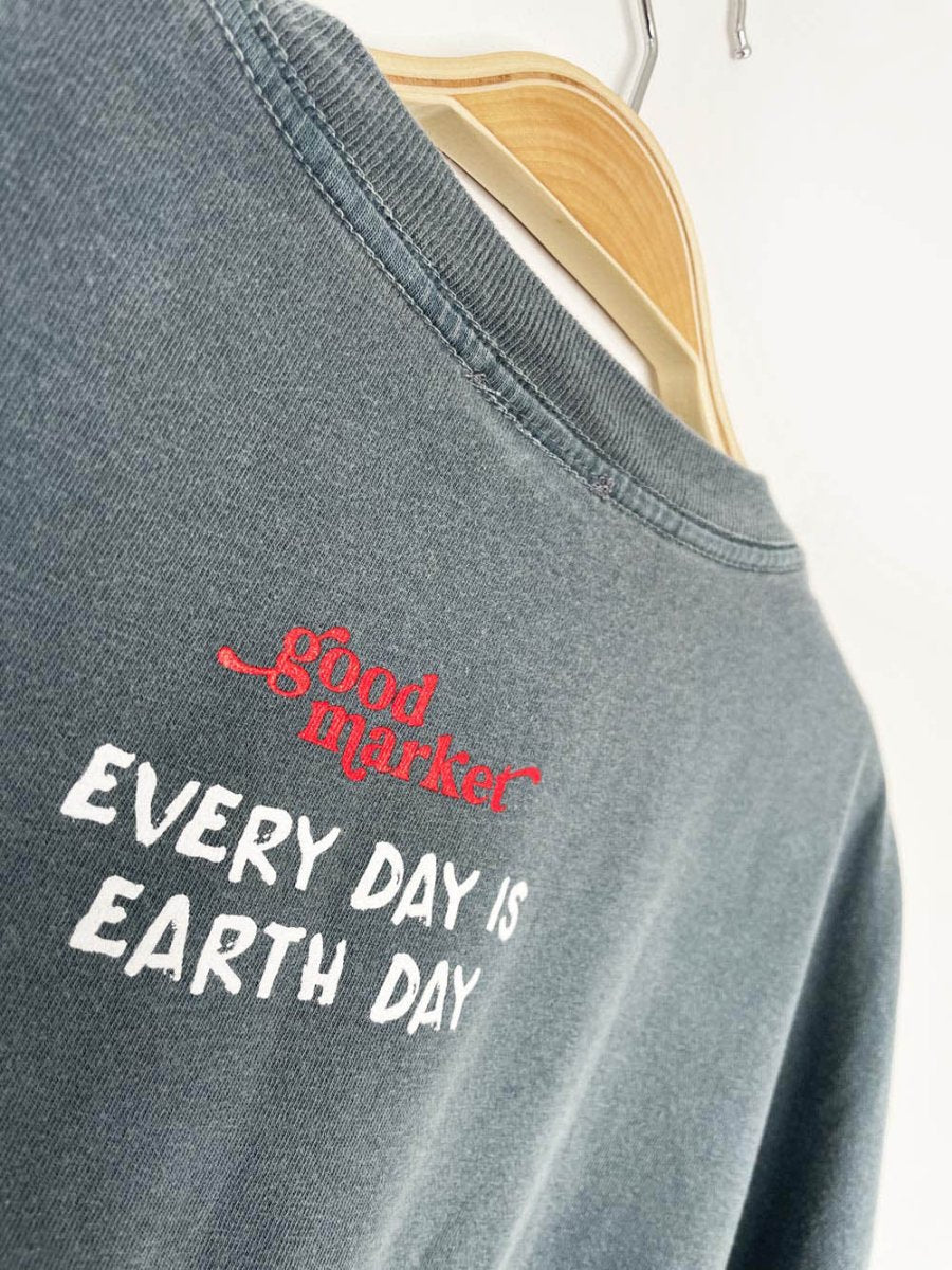 earth day activist x vintage 90s manowi earth tone tee | clothes deserve a second chance not your ex - good market thrift store