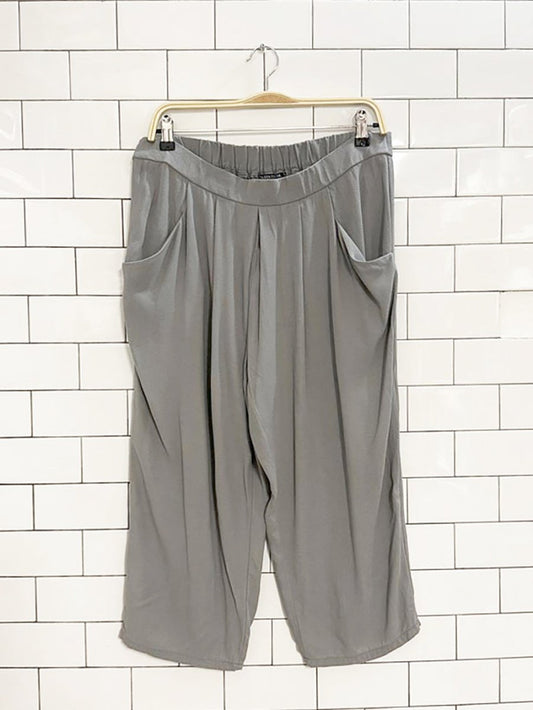 eileen fisher 100% silk pleated cropped pants | capris - good market thrift store