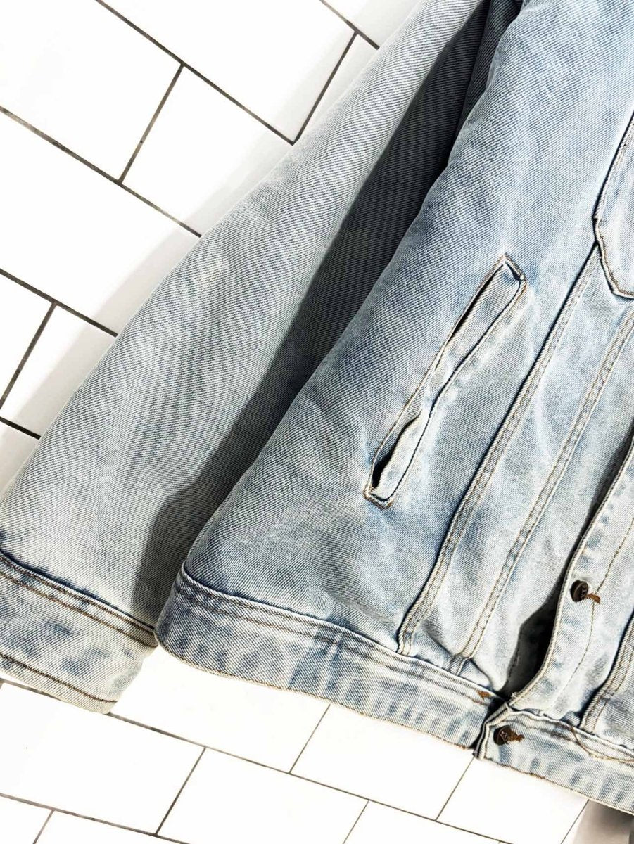 exte sherpa lined light wash denim jacket - good market thrift store
