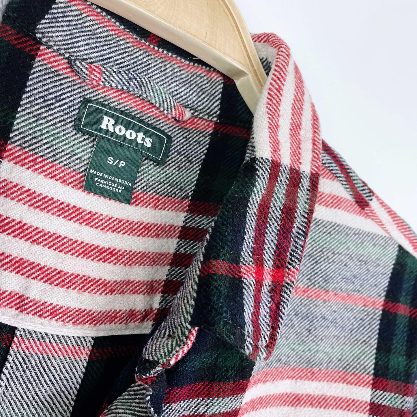 roots holiday 2019 plaid flannel shirt - size small