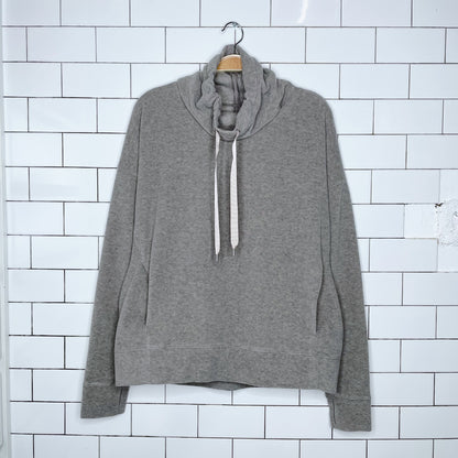 lululemon 2019 go forward fleece pullover - size large