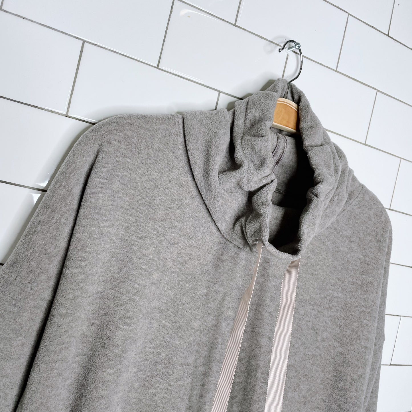 lululemon 2019 go forward fleece pullover - size large