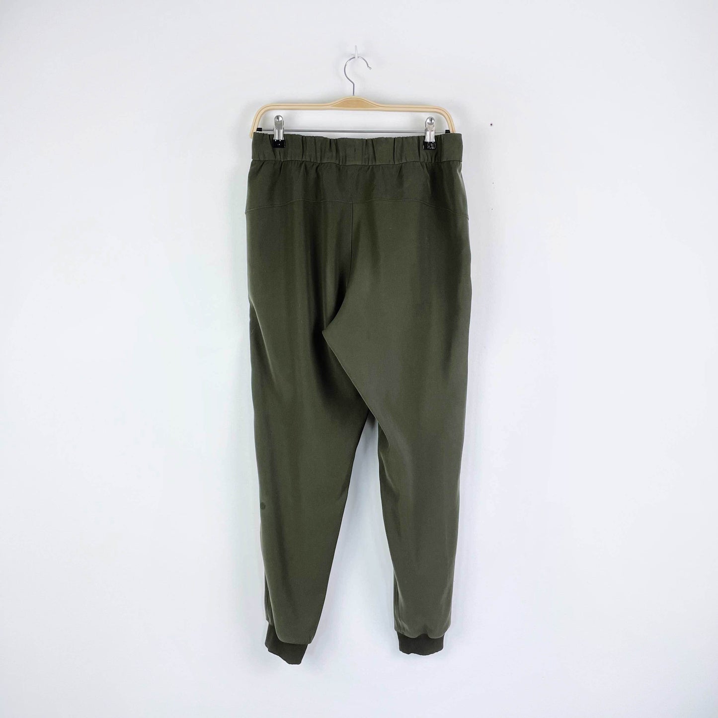 lululemon 2019 on the fly jogger dark olive