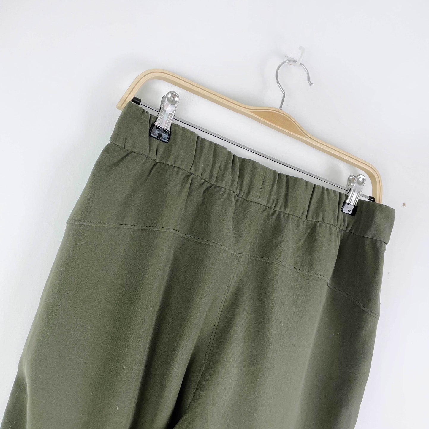 lululemon 2019 on the fly jogger dark olive