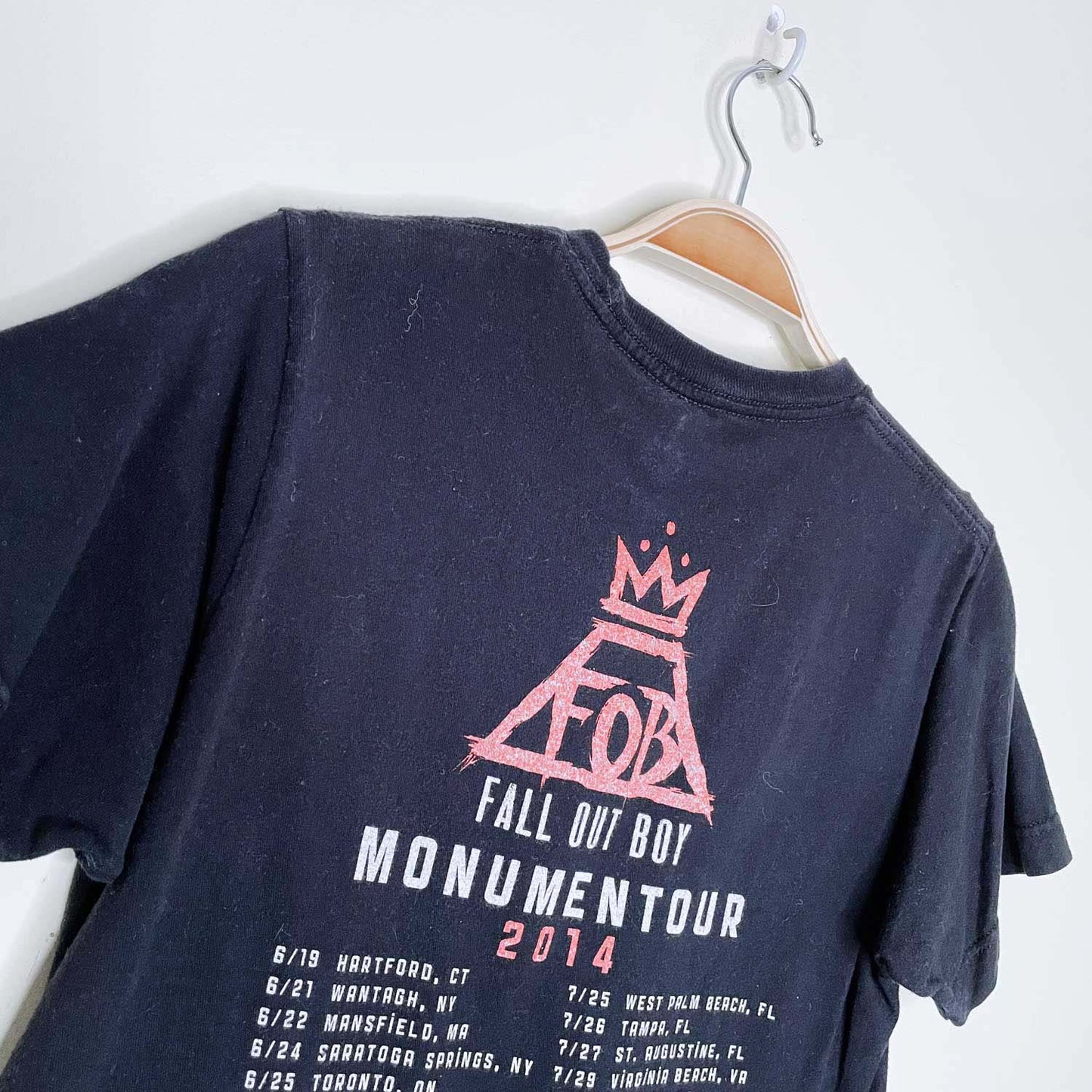 fall out boy 2014 monumentour tee - size small