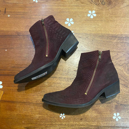 free people embossed suede western ankle boot - size 37