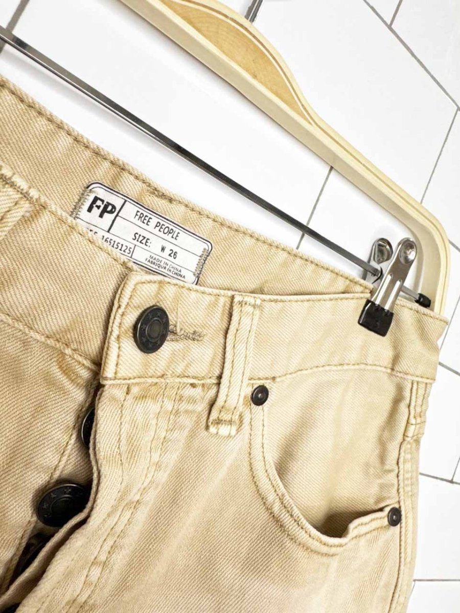free people button fly cut off denim shorts - good market thrift store