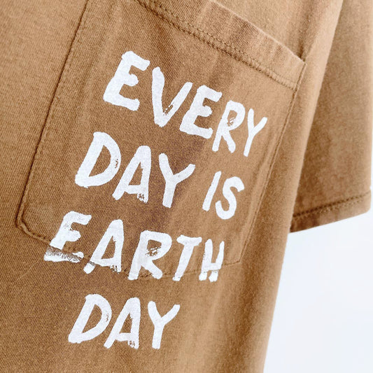vintage fruit of the loom x earth activist pocket tee