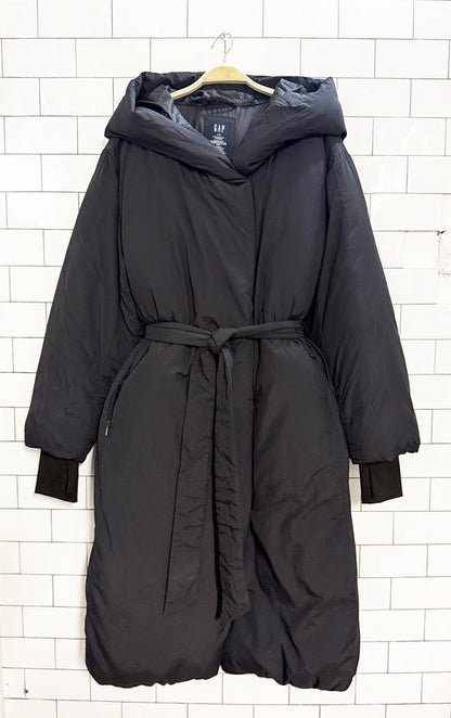 gap "big puff coat" snap button belted long puffer coat - good market thrift store
