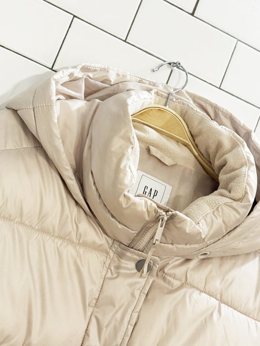 gap coldcontrol max water resistant hooded puffer jacket - good market thrift store