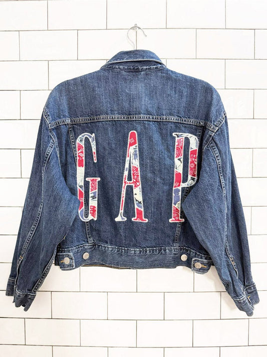 gap floral logo print full button denim jacket - good market thrift store