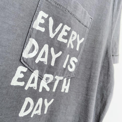 nwt gap x earth activist pocket tee