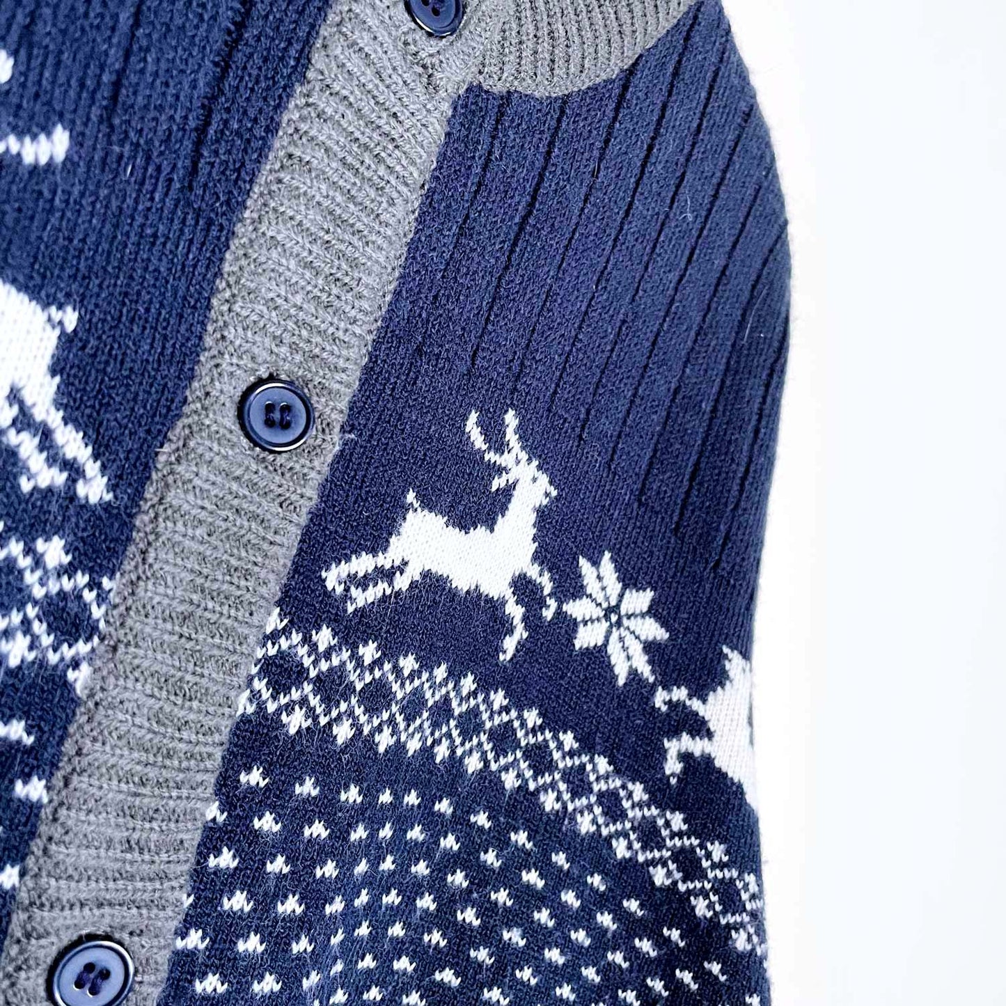 vintage great lakes country reindeer knit cardigan - size medium